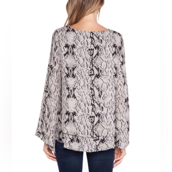 Parker Rita Snakenet Silk Blouse Greige Black Python Snake Print Bell Sleeve - Picture 3 of 14